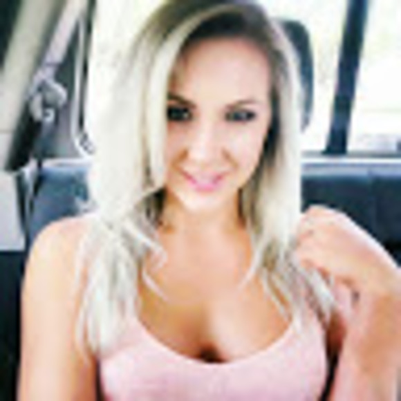 Meet your Posher, Jocelyn - Picture 1 of 1